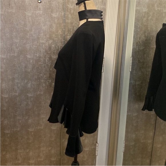 Cinq a Sept Elegant Black Ruffled Women's Top, S - Picture 5 of 9